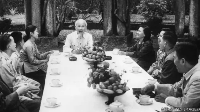 Nạn nhân của chế độ công an trị bao gồm cả cựu đồng chí của ông Hồ