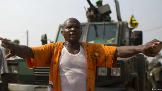 مدنيون ورجال ميليشيات مسيحية هاجموا ليلة الثلاثاء سجنا ومعسكرا يؤوي مقاتلين سابقين في ميليشيا سيليكا المسلمة في وسط بانغي