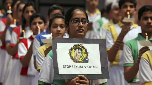 Protesta en India contra violación sexual