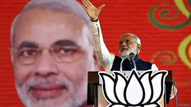 नरेंद्र मोदी