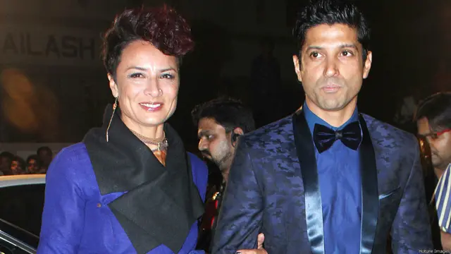 अपनी पत्नी के साथ अभिनेता फ़रहान अख़्तर