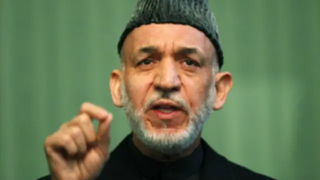 ولسمشر حامد کرزي وايي له امریکا سره د امنیتي تړون د لاسلیک لپاره له ډول ډول فشارونو سره مخامخ دی.