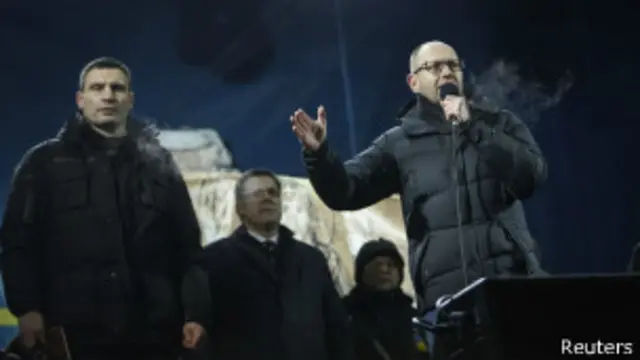 رهبران مخالفان می‌‌گویند به مذاکرات خود ادامه می‌دهند