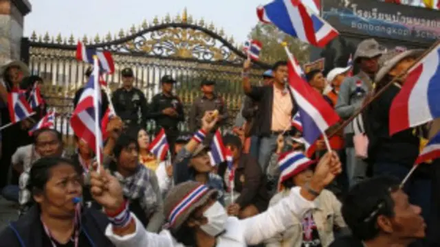 අගනුවර ඡන්ද මධ්‍යස්ථාන ගණනාවක ගැටුම් හටගෙන තිබේ