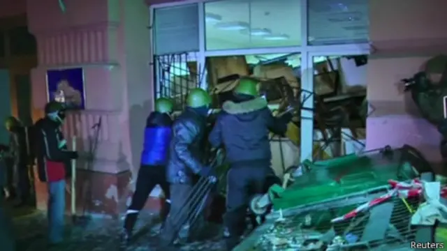 Накануне активисты освободили здание министерства юстиции