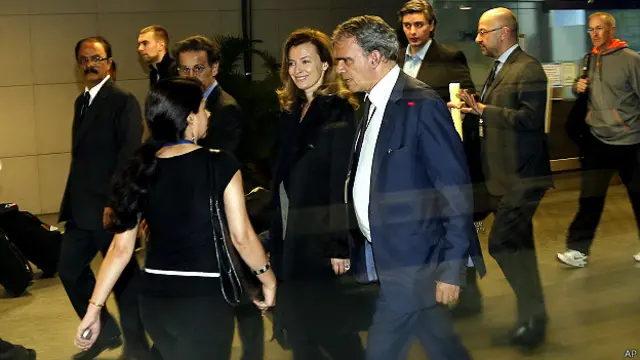 मुंबई के अंतरराष्ट्रीय हवाई अड्डे पर वालेरी त्रिएरवील 