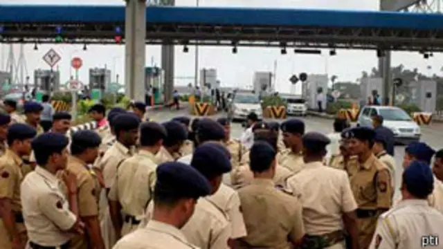 मुंबई टोल बूथ