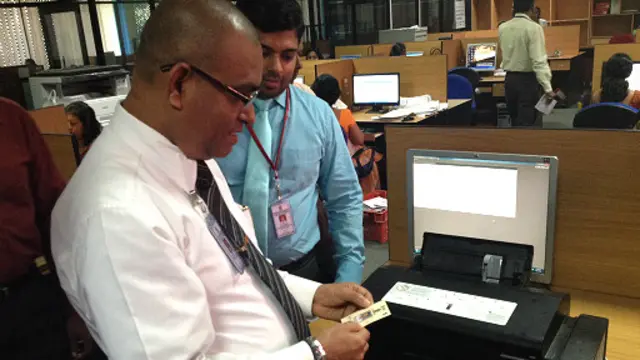 'මිලියන විස්සක් තොරතුරු තියෙන්නේ පොත් 1500 ක'