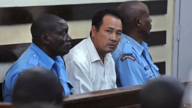 在肯尼亞法庭受審的中國男子