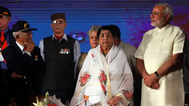 'ऐ मेरे वतन के लोगों'