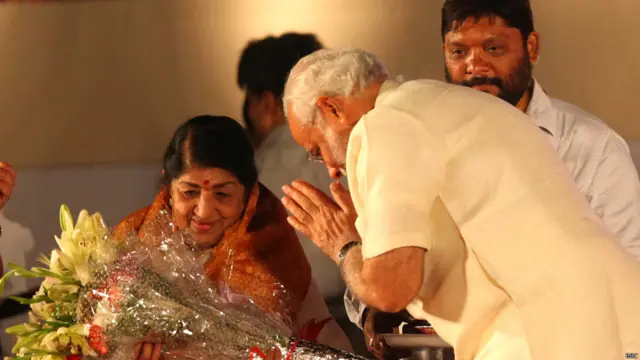 'ऐ मेरे वतन के लोगों'