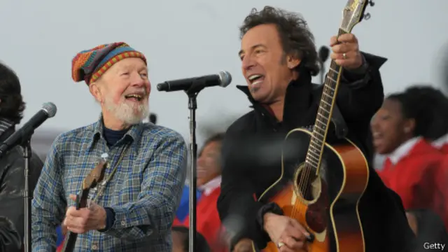 او بر روی بسیاری از خوانندگان نسل بعدی تاثیر گذار بود. پیت سیگر در کنار بروس اسپرینگستین