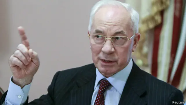 67-річний Микола Азаров з'явився в базі розшуку Інтерполу