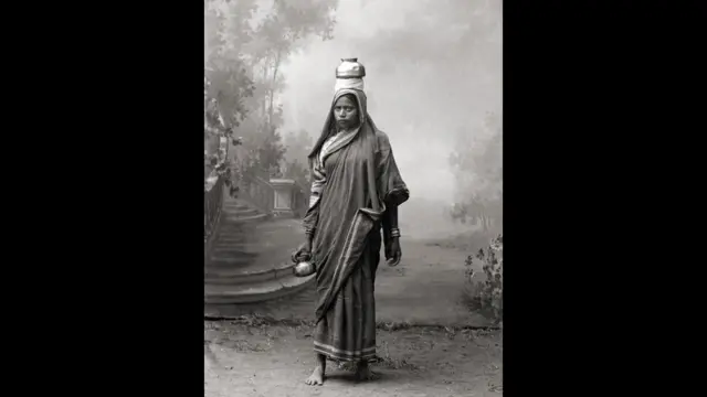 Porno qizlar video yashirin kamera voyeurism