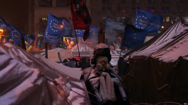 Евромайдан, ночь, морозы