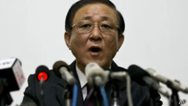 မြောက်ကိုရီးယားရဲ့ တရုတ် သံအမတ် ဂျီ ဂျေ ယောင် ဘေဂျင်းမှာ သတင်းစာ ရှင်းလင်းစဉ်။