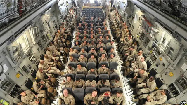 زیادہ تر امریکی اسی راستے واپس جائیں گے جس راستے وہ آئے تھے، یعنی طیاروں میں 