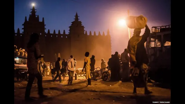 डिज़ने, टॉमी ट्रेंचार्ड 