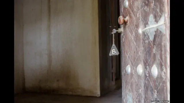 डिजेने, टॉमी ट्रेंचार्ड 