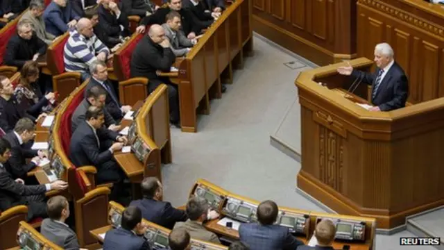 ناشد كرافتشوك الجانبين التوصل الى تسوية حتى لا تنزلق البلاد في حرب اهلية