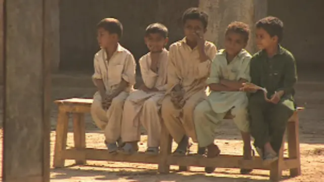 اٹھارویں ترمیم کے تحت تعلیم اب صوبوں کے اختیار میں ہے