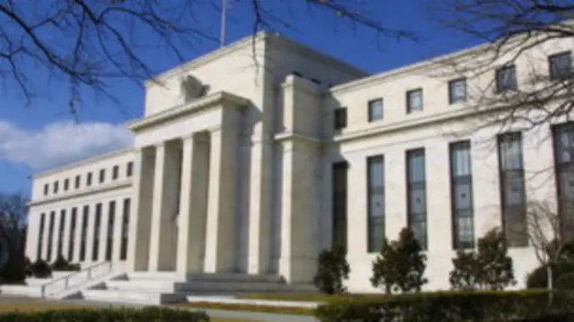 يأتي قرار البنك المركزي تخفيض حجم برنامج شراء السندات بعد النمو الاقتصادي الذي شتهدته البلاد