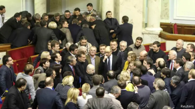 رای گیری در پارلمان