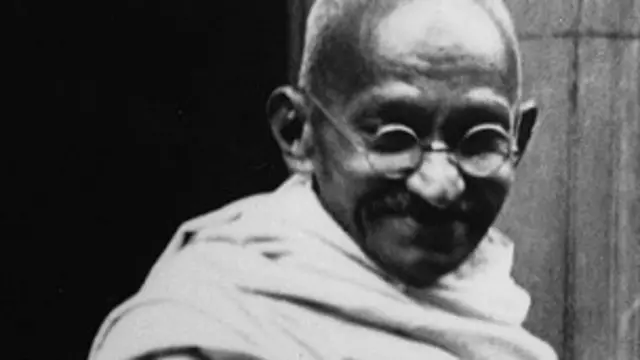 महात्मा गांधी मानते थे कि आरक्षण से हिंदू समुदाय विभाजित हो जाएगा. 