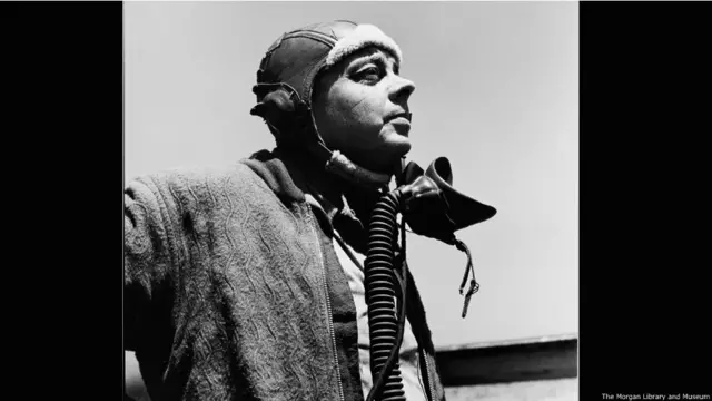 Antoine de Saint-Exupéry en Alghero, Cerdeña, mayo de 1944. John Phillips (1914-1996). Colección de Andrea Cairone, Nueva York. Copyright John and Annamaria Phillips Foundation. Foto cortesía de The Morgan Library and Museum, en Nueva York