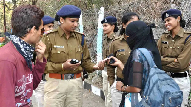 भोपाल निर्भया मोबाइल पेट्रोलिंग मोबाइल