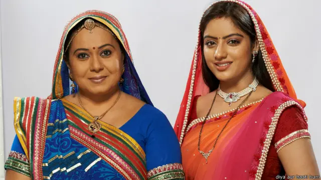 दिया और बाती हम