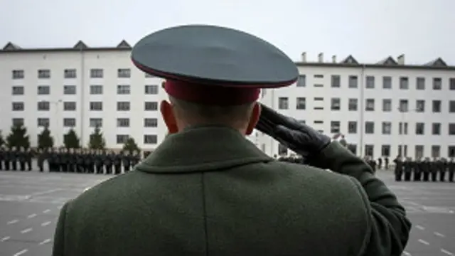 د امنيتي ځواکونو او مظاهره چيانو ترمنځ د څو اوونيو مظاهرو له امله سلګونه کسان ټپيان شوي دي.