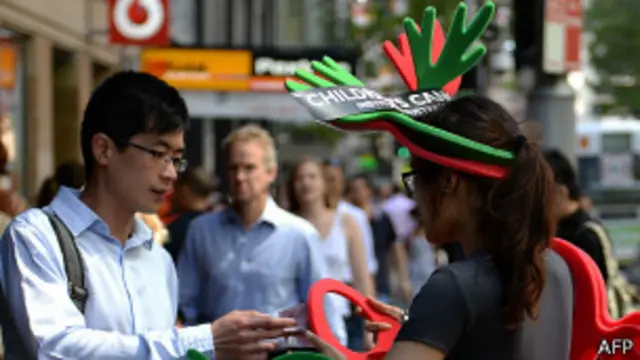 زیادہ تر مردوں کو اپنی خواتین ساتھی کے ملبوسات کے ناپ کا اندازہ نہیں ہوتا