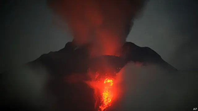 माउंट सिनाबुंग