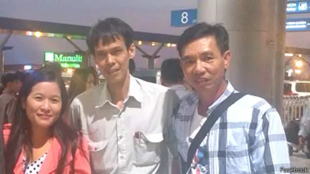 Ông Phạm Chí Dũng (ở giữa) nói ông không vi phạm luật pháp Việt Nam