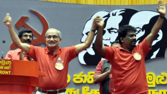 නව නායක අනුර කුමාර දිසානායක සහ හිටපු නායක සෝමවංශ අමරසිංහ 