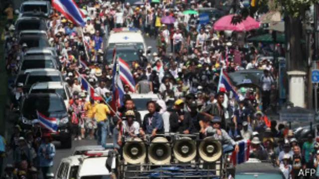 ရွေးကောက်ပွဲအပြီး နောက်ရက်မှာ ဆန္ဒပြကြသူများ