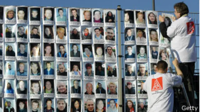 Empleados de Nokia en Alemania protestan en 2008