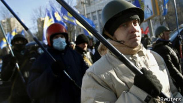 Протестующие на Майдане