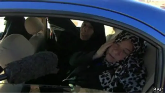 ما إن تذهب إلى محافظة كربلاء ذات الأغلبية الشيعية في وسط العراق حتى ترى آثار المأساة.