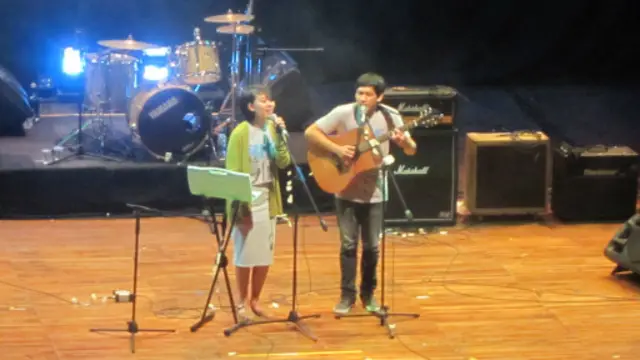 Konser SingingToilet