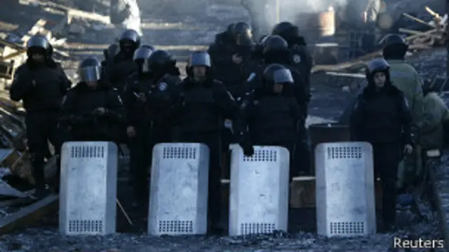 Policía antimotines en Ucrania