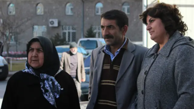 Aysel, Zübeyde ve Mahmut Dursun oylarının AKP ve MHP arasında paylaşıldığını söylüyor.