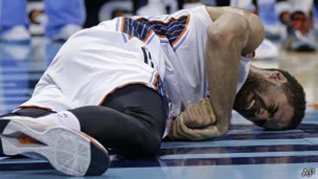 Jeff Taylor, de Miami Heat, sufriendo dolor por una lesión.