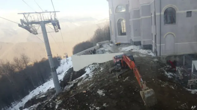 недостроенный отель