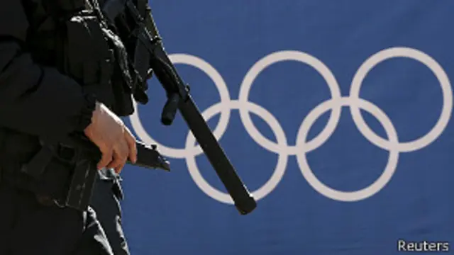 سیکورٹی حکام کا کہنا ہے کہ دہشتگرد دورانِ پرواز دھماکہ خیز مواد تیار کر کے بم بنانے کی کوشش کر سکتے ہیں