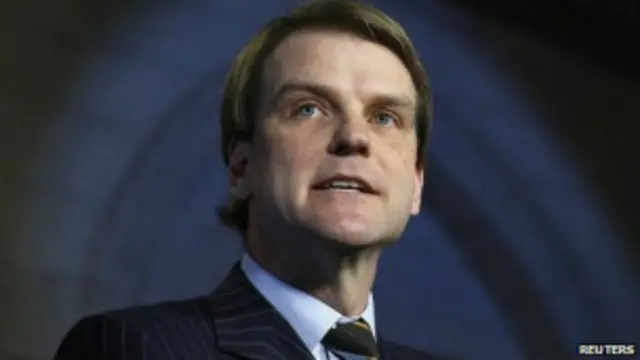 وزير الهجرة الكندي، كريس ألكسندر