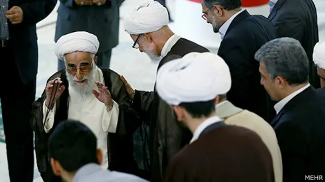 آقای جنتی برای مواضع تندروانه‌اش شناخته‌شده است