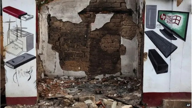 تعرضت كثير من متاجر المسلمين للنهب