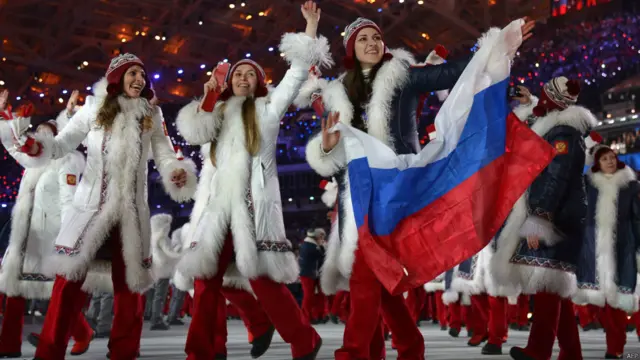 В российской сборной - 223 спортсмена: по словам спортивных чиновников, это самая большая сборная за всю историю страны, включая советский период.